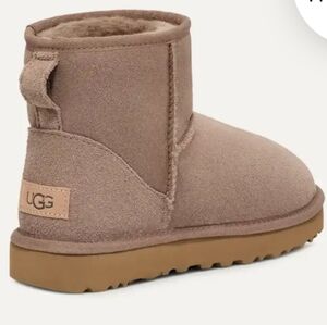 Ugg Classic Mini II